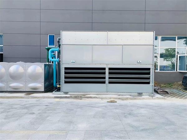 使用閉式冷卻塔比開式冷卻塔更節(jié)能和節(jié)省費(fèi)用嗎？